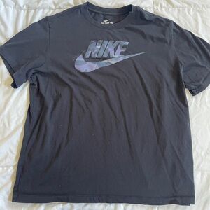Men’s XL Nike Shirt